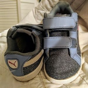 Little Girls sz 8 blue and glitter puma sneakers